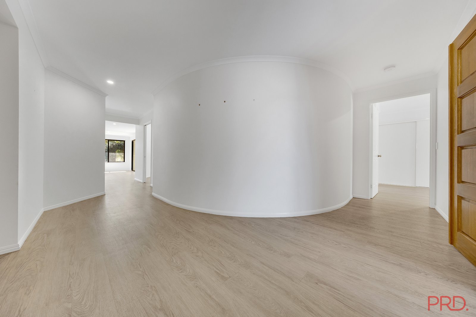 5A Rainer Court BENARABY 15