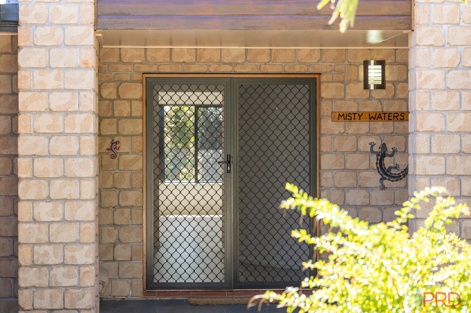5A Rainer Court BENARABY 22