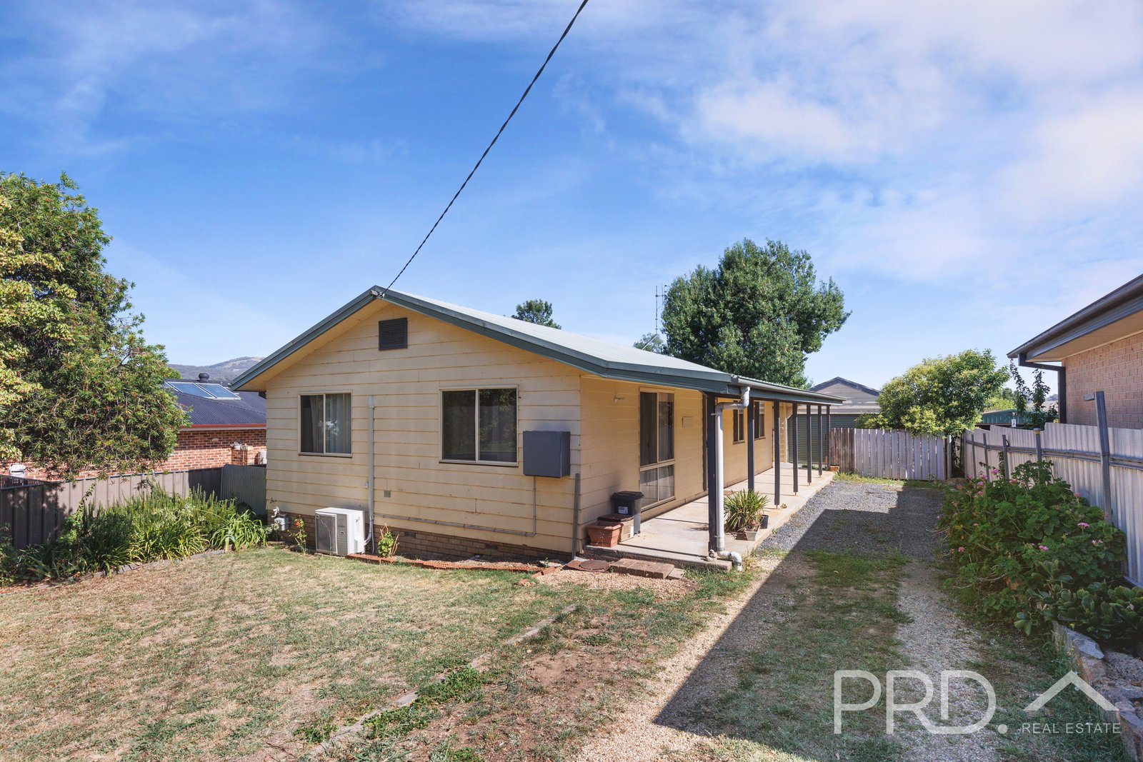 5A Tumut Street TUMUT 15