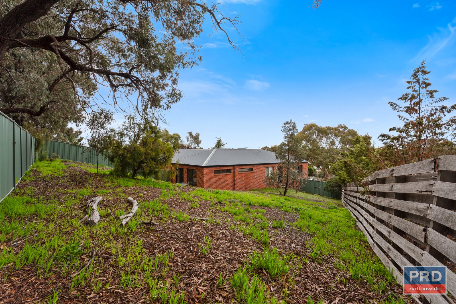 5a Vincent Drive KENNINGTON 13