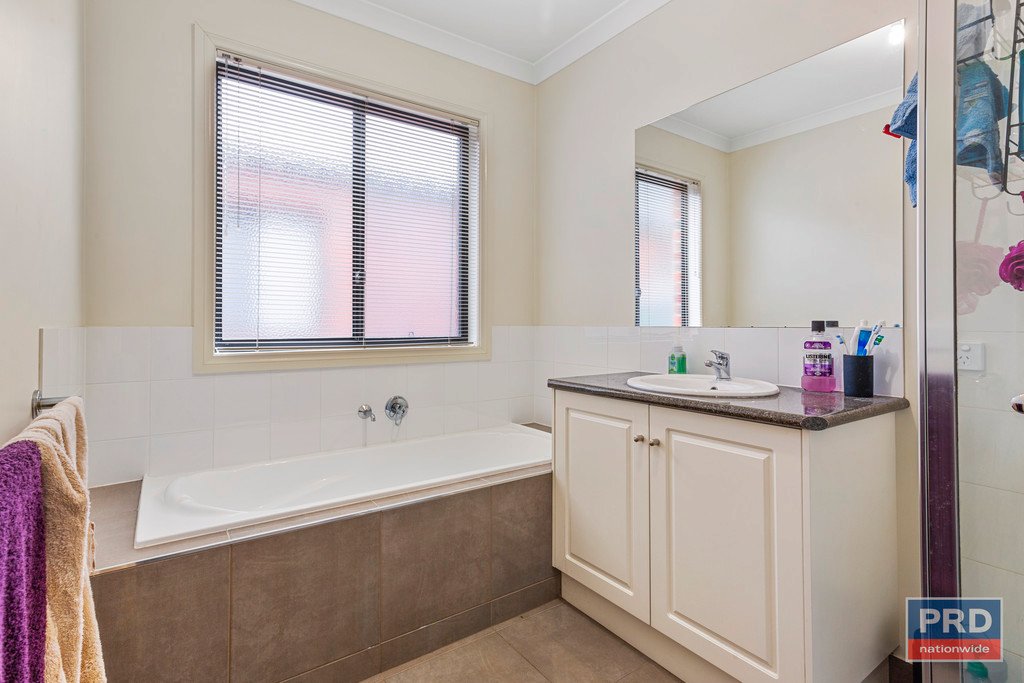 5a Vincent Drive KENNINGTON 6