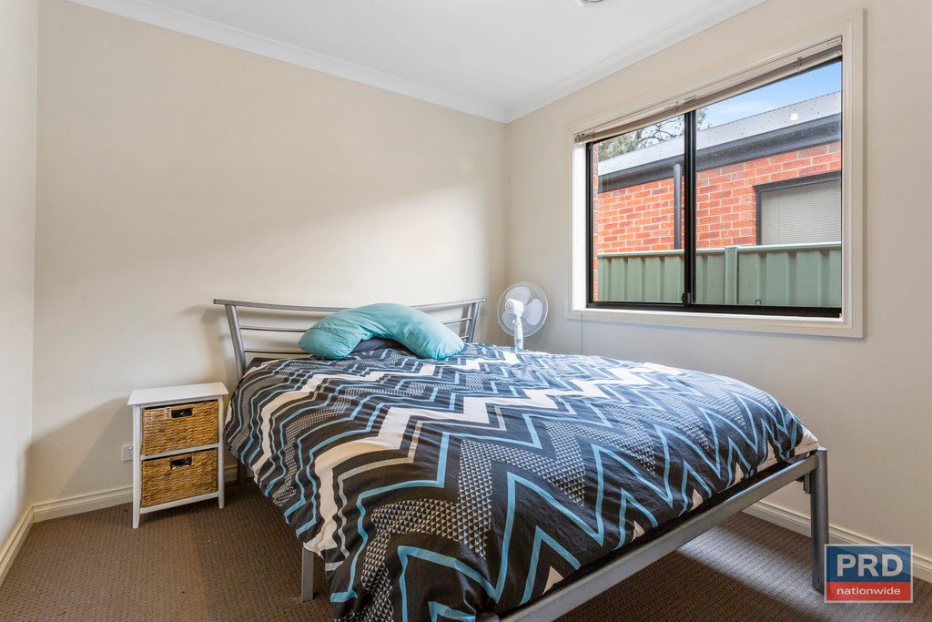 5a Vincent Drive KENNINGTON 7