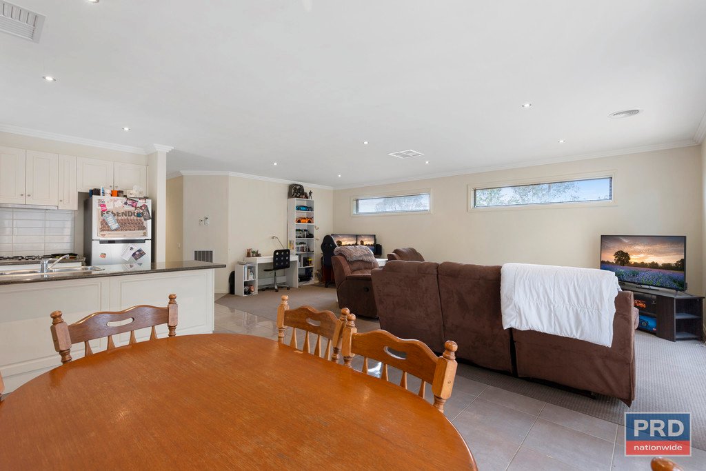 5a Vincent Drive KENNINGTON 10