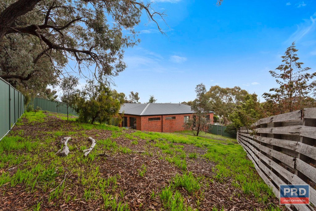 5a Vincent Drive KENNINGTON 13