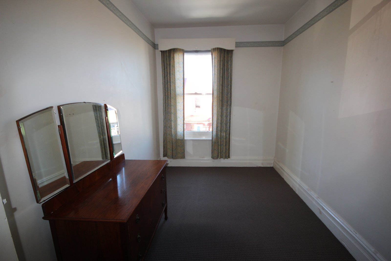 5a Warwick Street HOBART 8