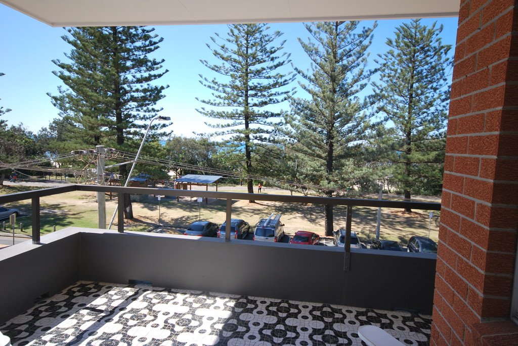 5a/44 The Esplanade BURLEIGH HEADS 2