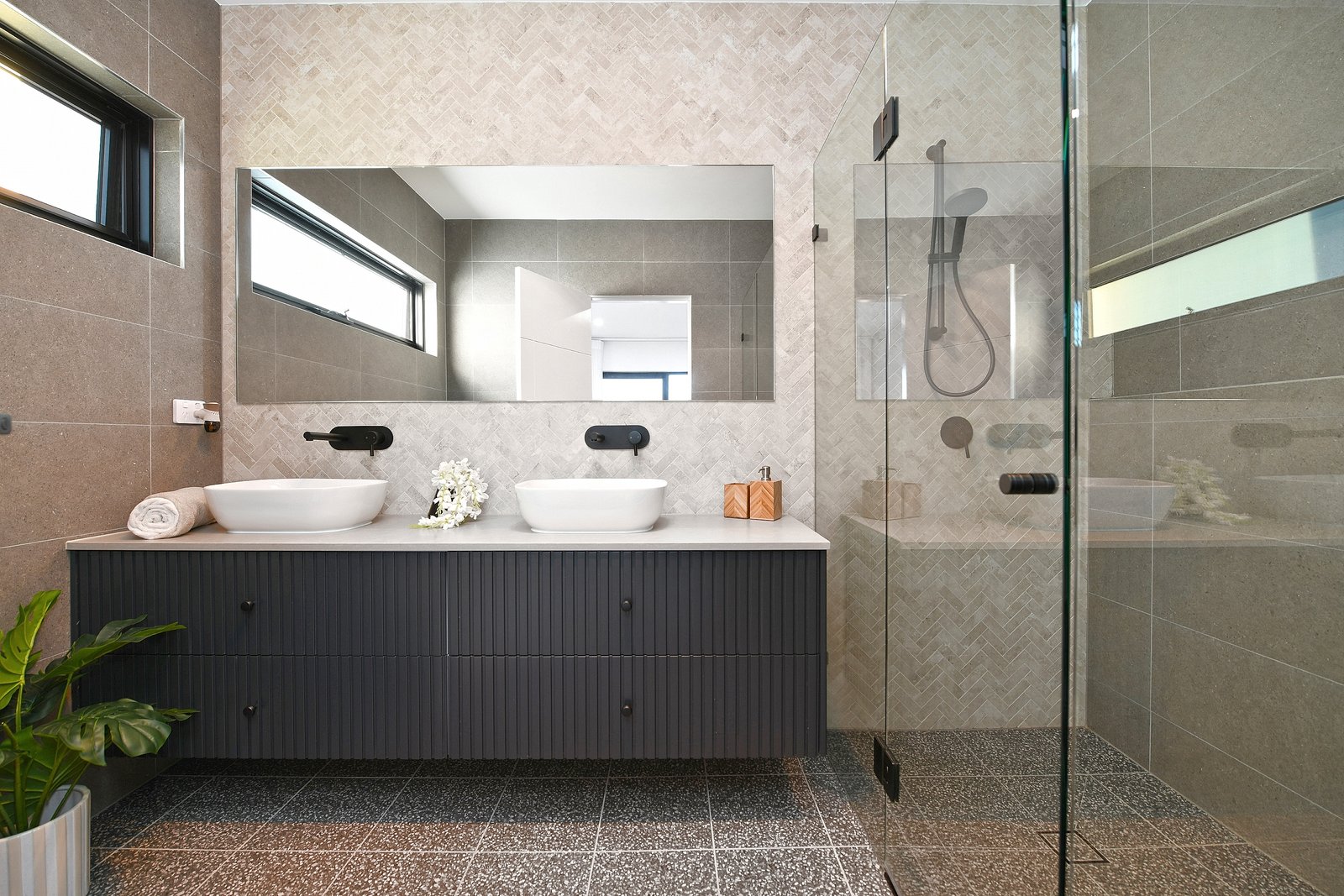 5B Algernon Street OATLEY 19