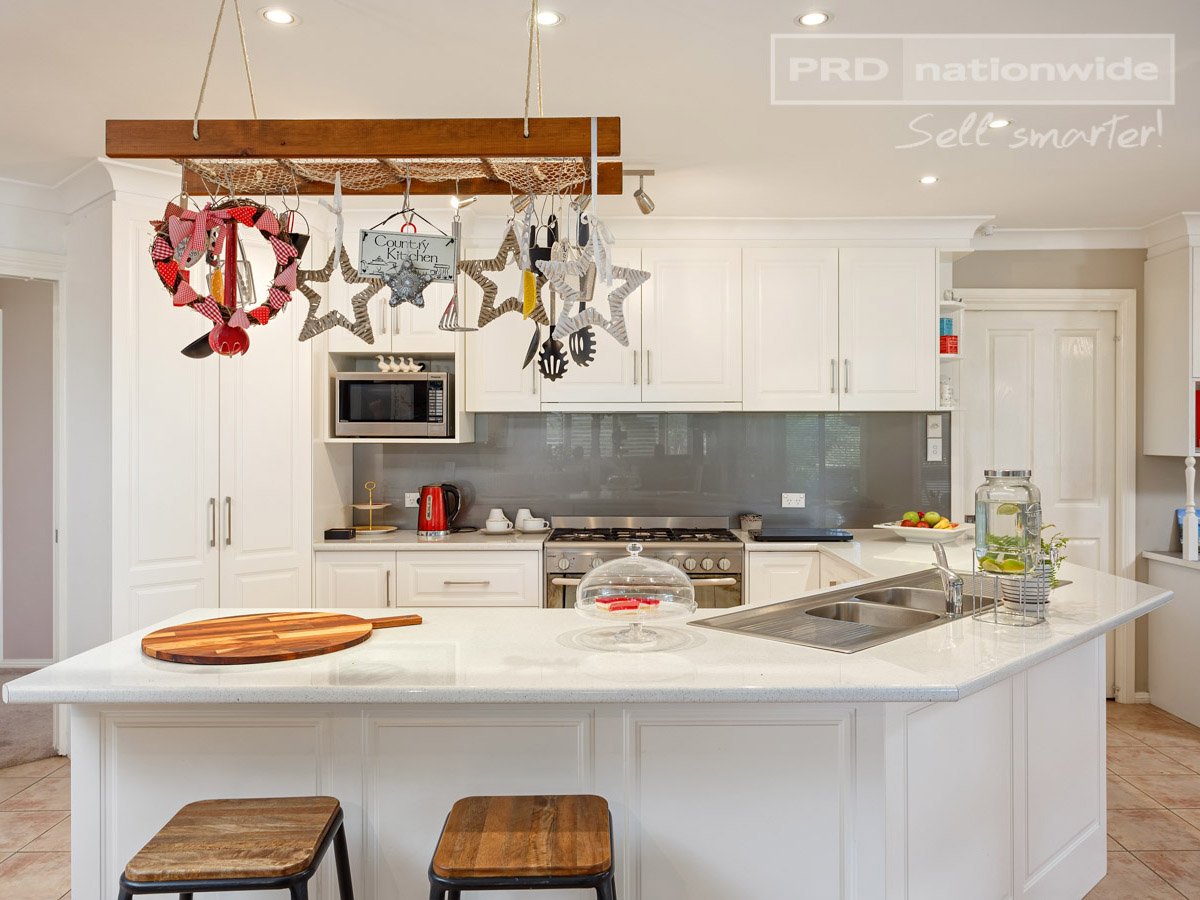 5B Crisp Drive FLOWERDALE 2