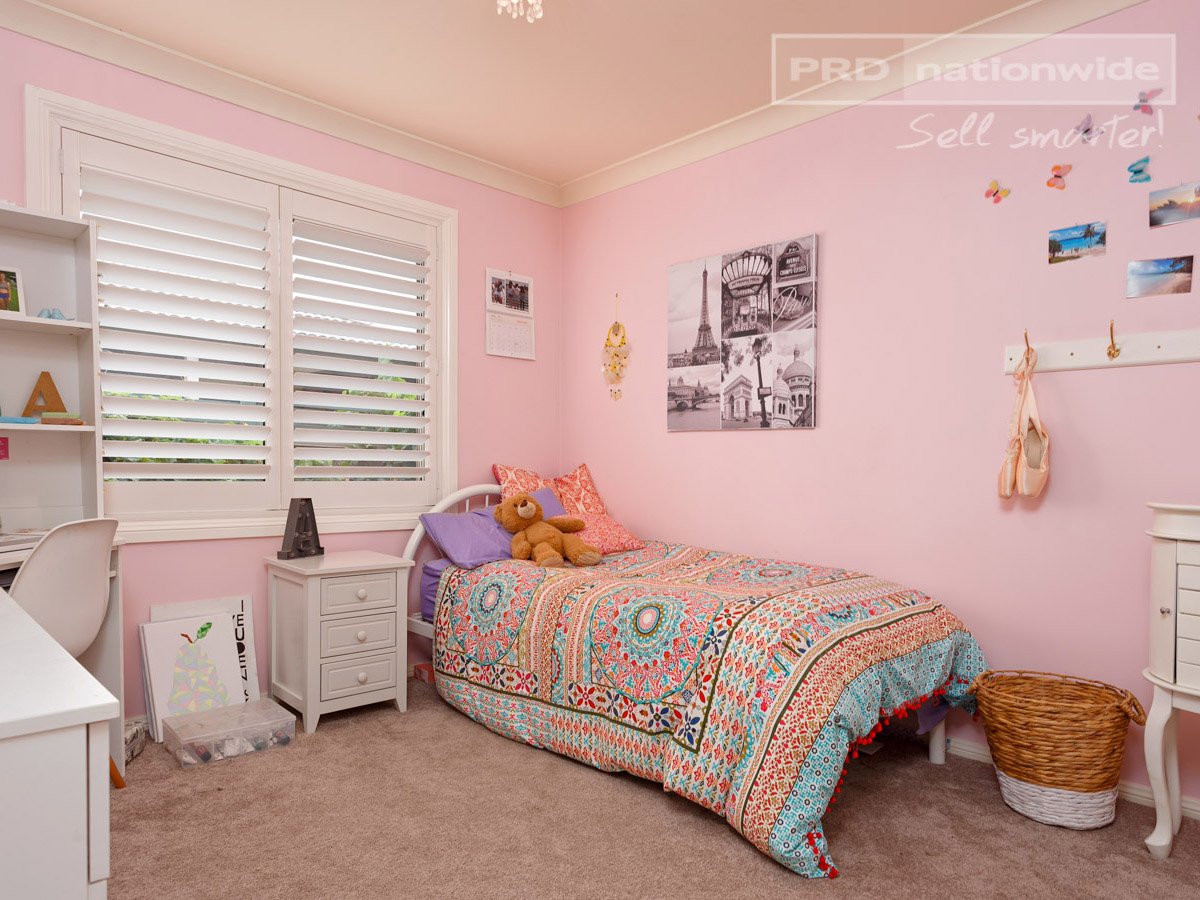 5B Crisp Drive FLOWERDALE 8