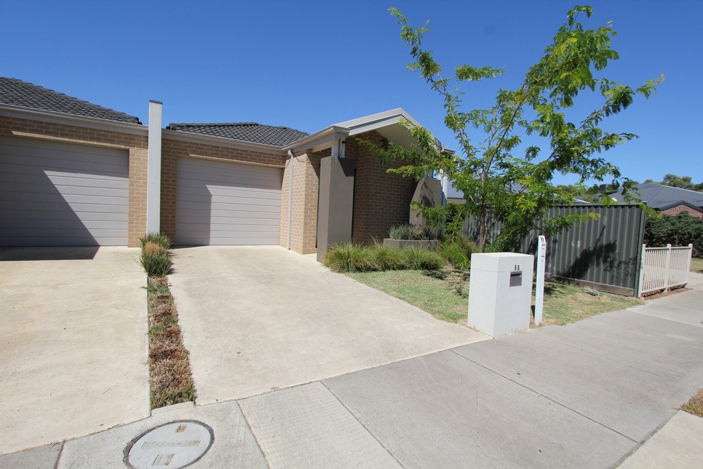 5B King George Way MITCHELL PARK 1