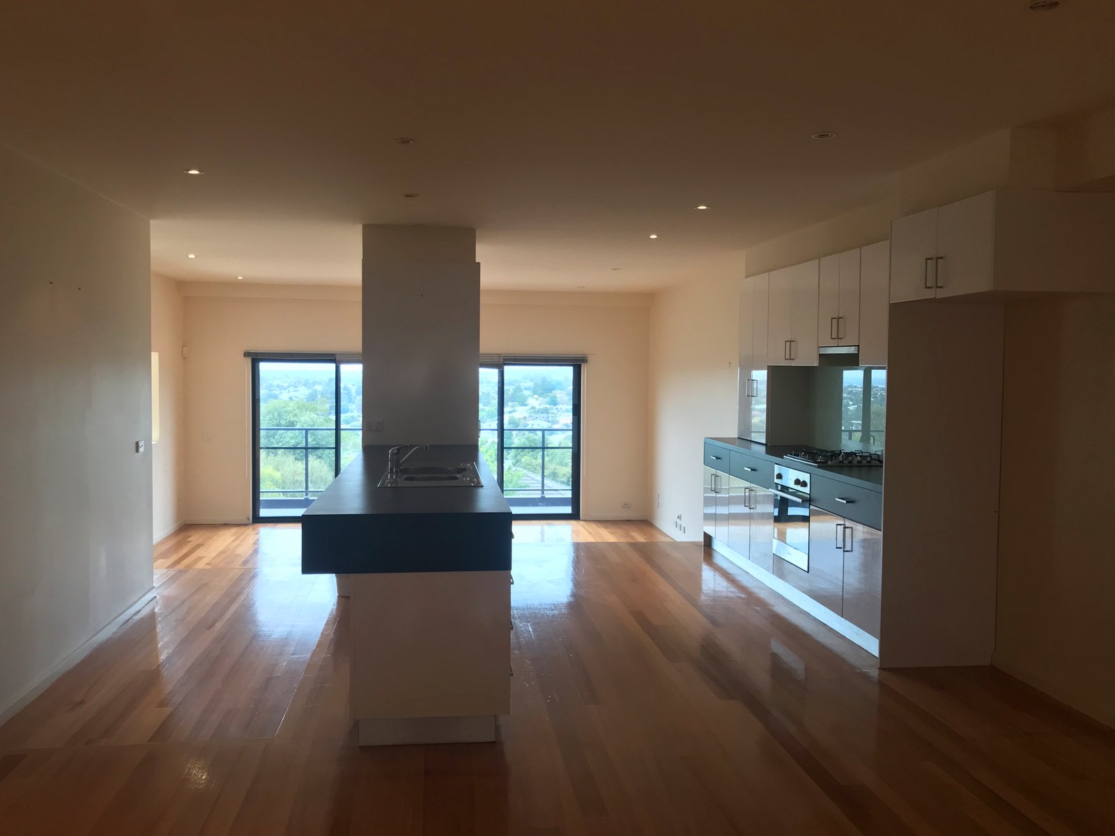 Gallery: 5b Lansbury Crescent