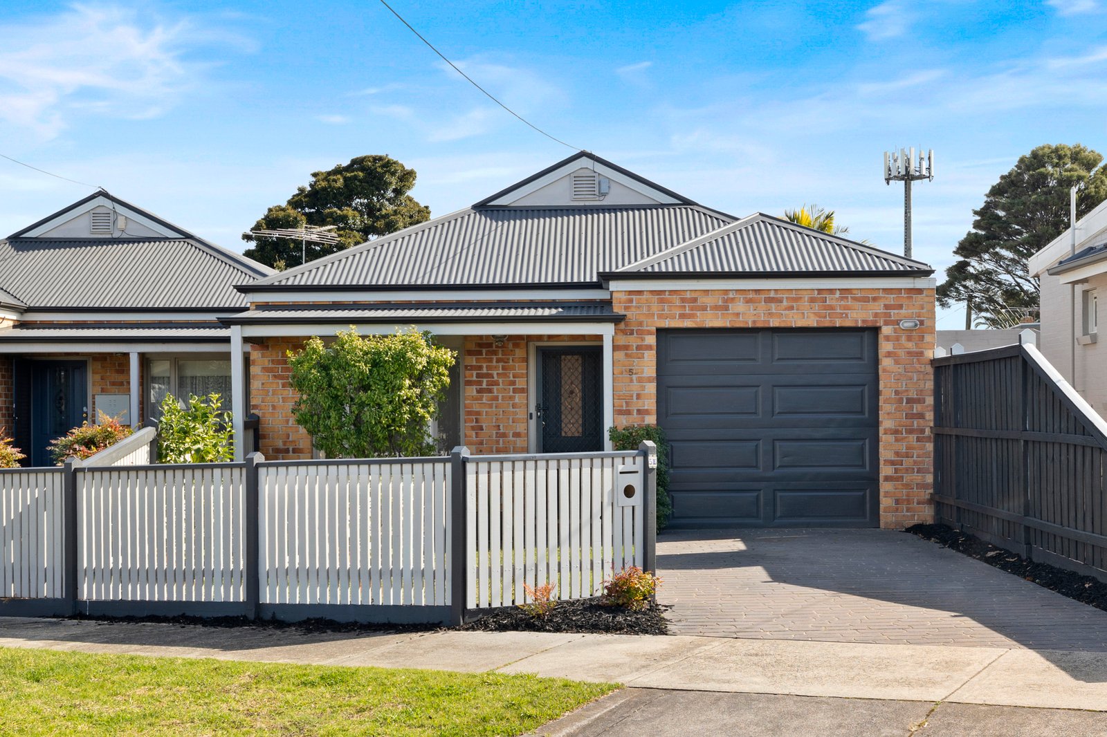 Gallery: 5B Lorraine Street