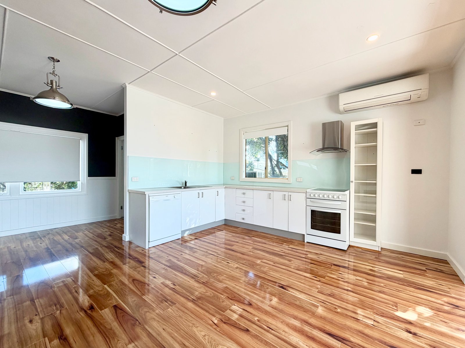 5b Market Street FINGAL BAY 8