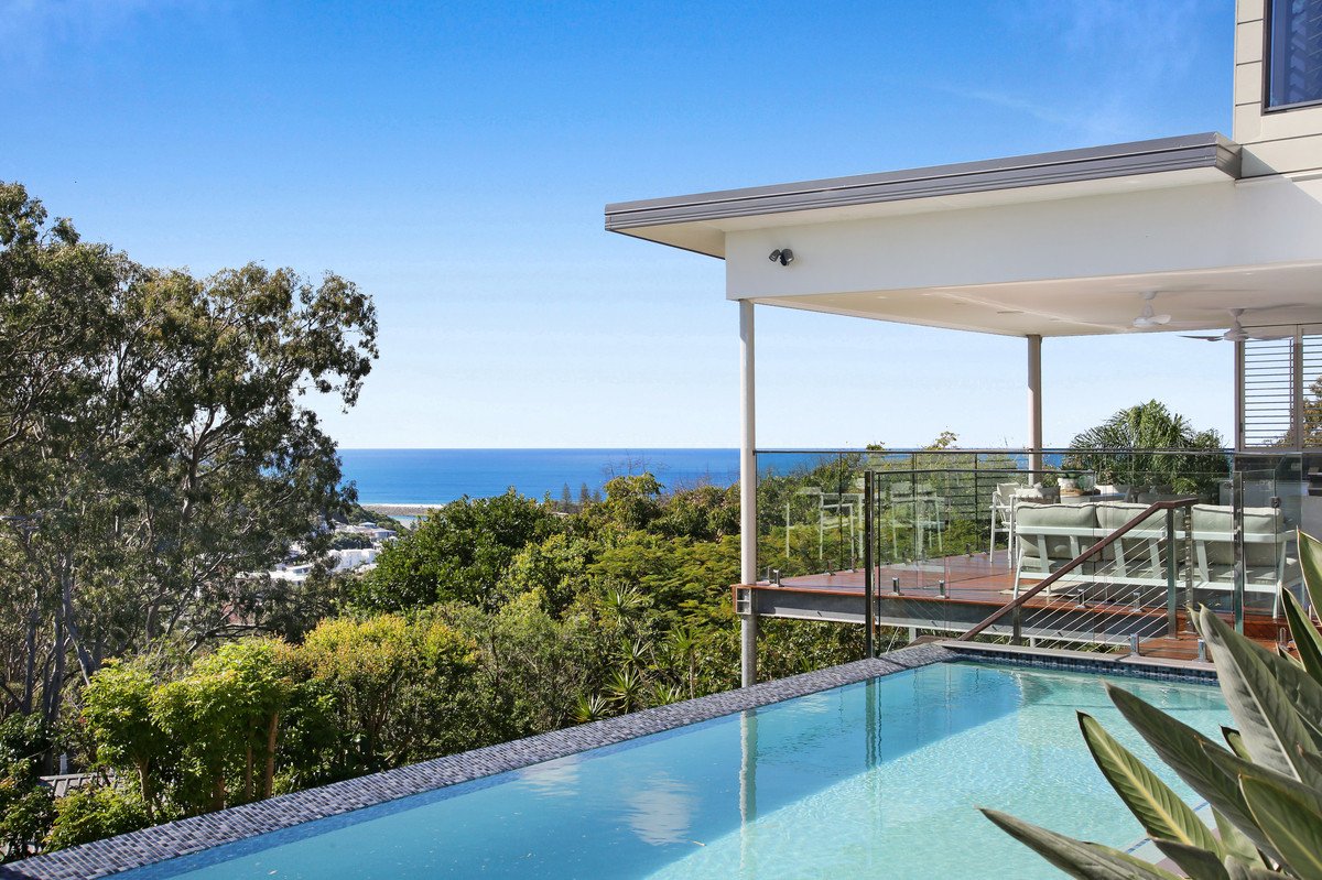 5B Vantage Point Drive Burleigh Heads 2