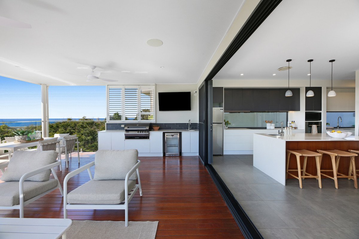 5B Vantage Point Drive Burleigh Heads 6