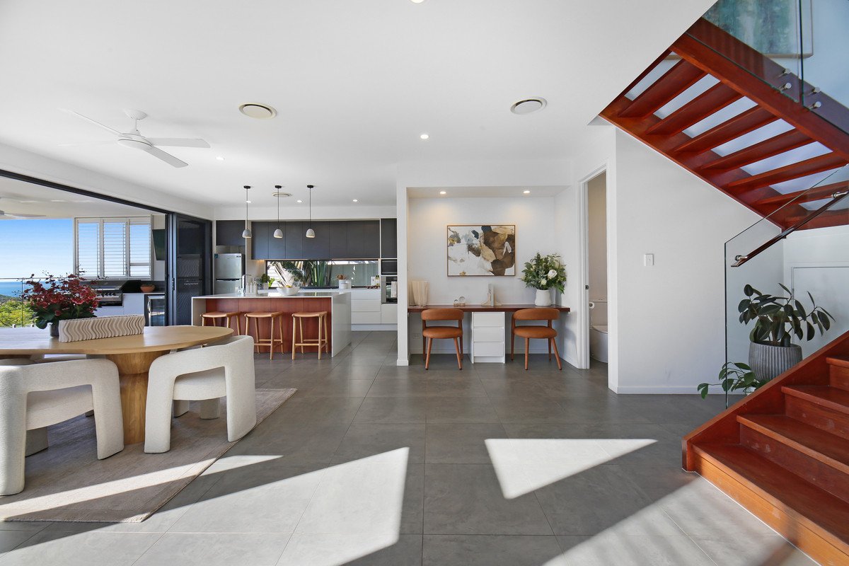 5B Vantage Point Drive Burleigh Heads 9