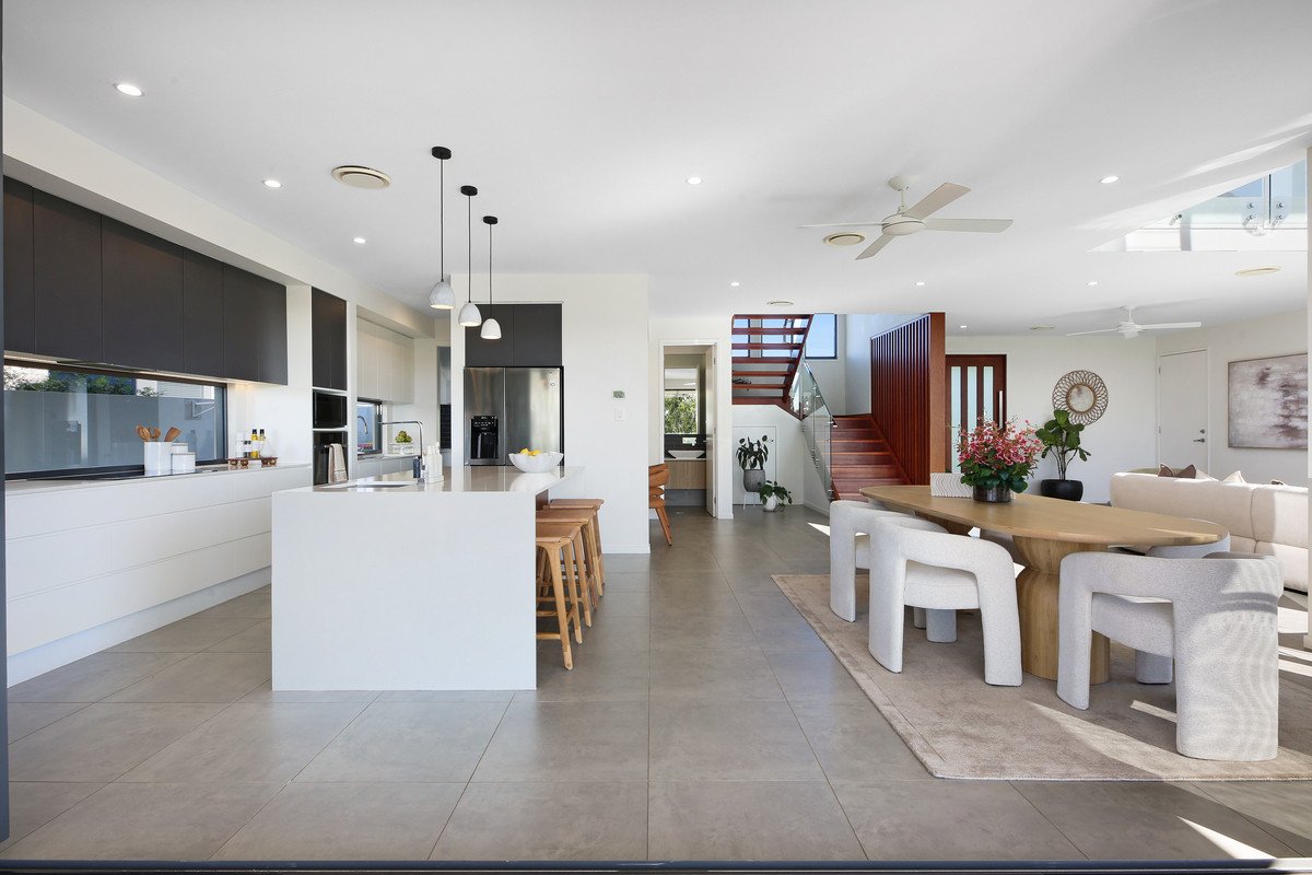 5B Vantage Point Drive Burleigh Heads 18