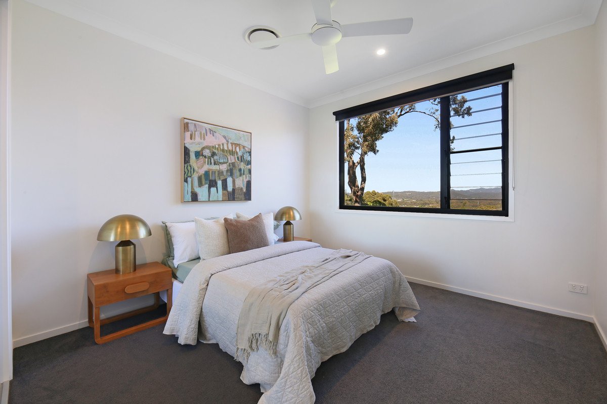5B Vantage Point Drive Burleigh Heads 23
