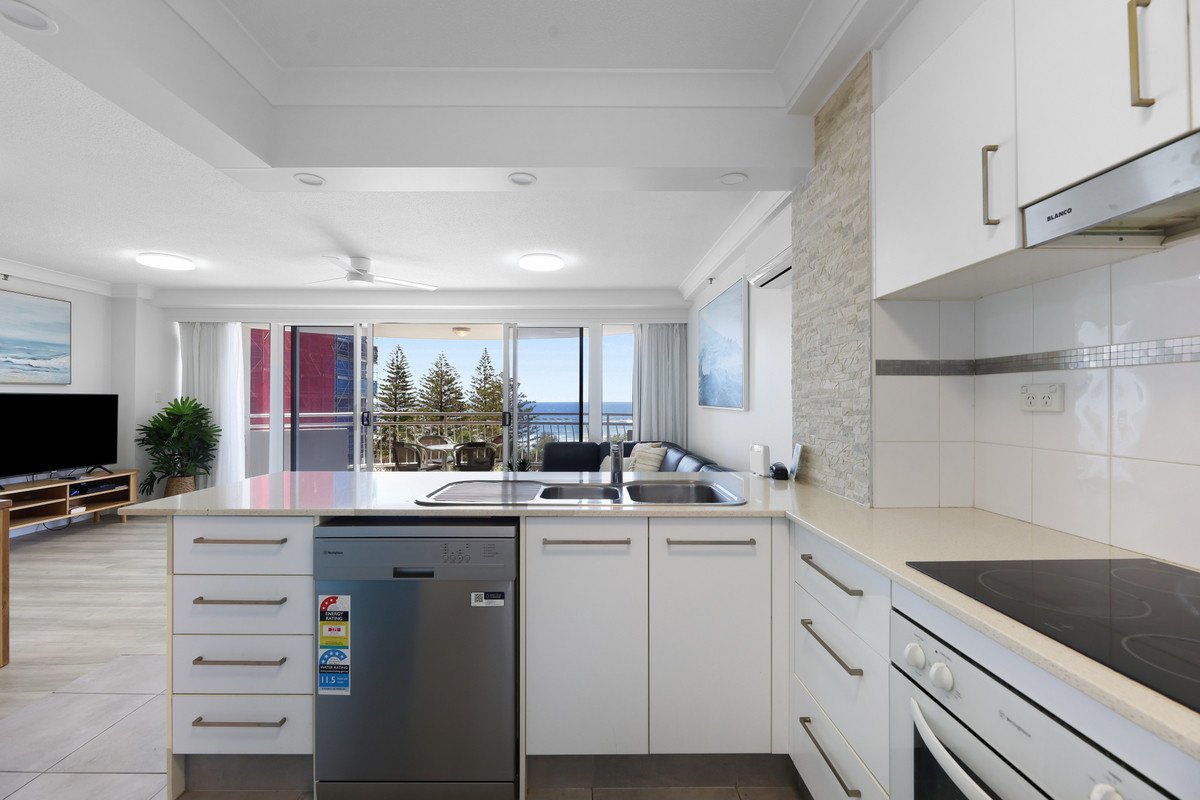 5B/3 Second Avenue Burleigh Heads 4