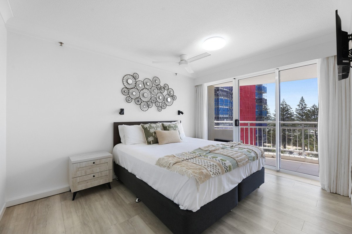 5B/3 Second Avenue Burleigh Heads 10