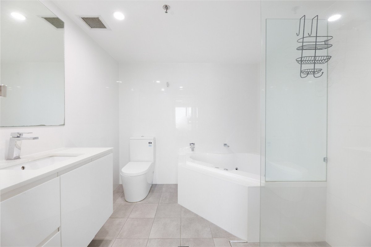 5B/3 Second Avenue Burleigh Heads 12