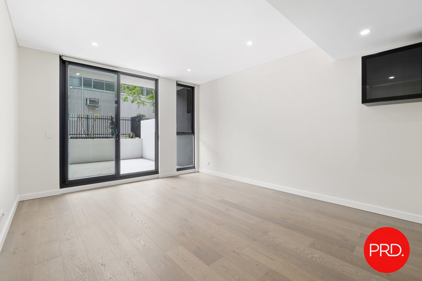 5C Garrigarrang Avenue KOGARAH 4