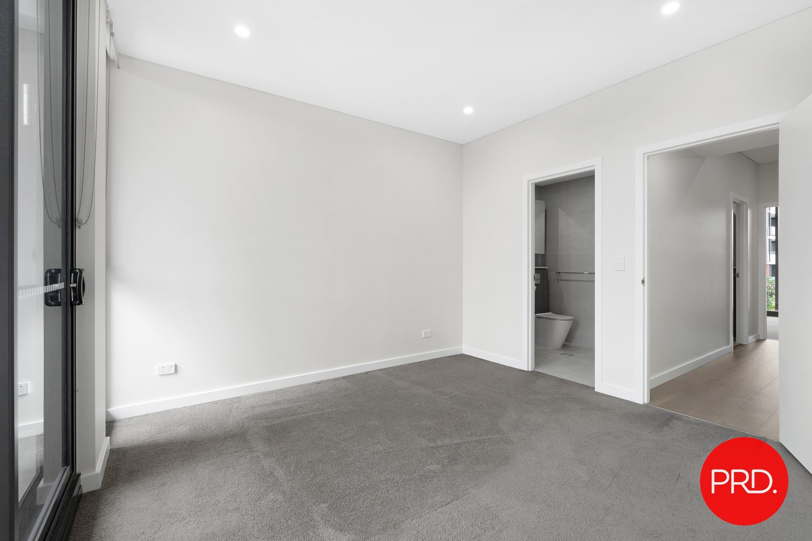 5C Garrigarrang Avenue KOGARAH 9