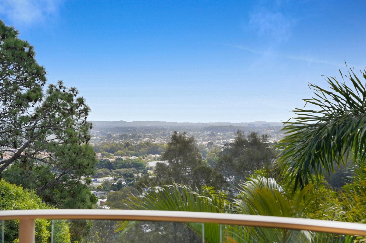 5C Vantage Point Drive Burleigh Heads 23