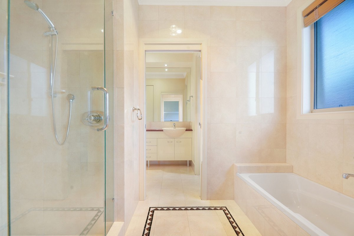 5C Vantage Point Drive Burleigh Heads 27