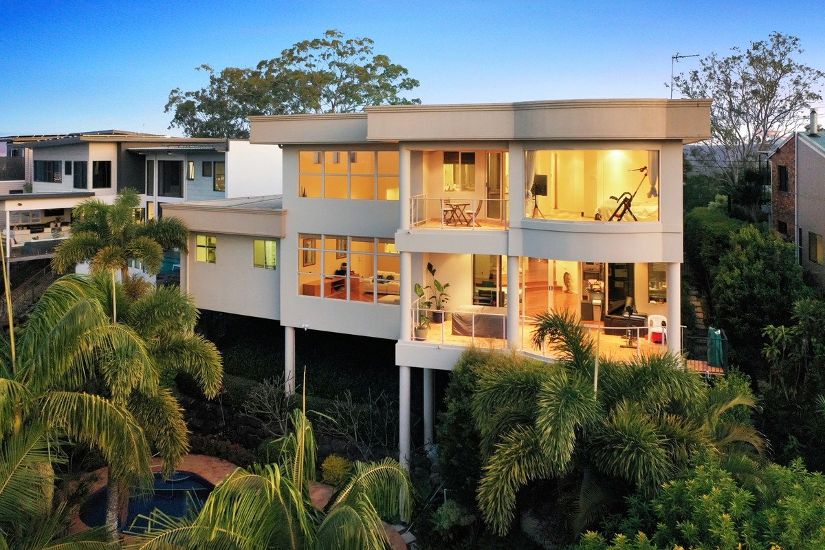 5C Vantage Point Drive Burleigh Heads 34