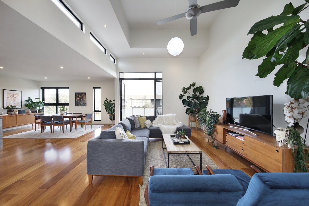 Gallery: 5D Mackie Road