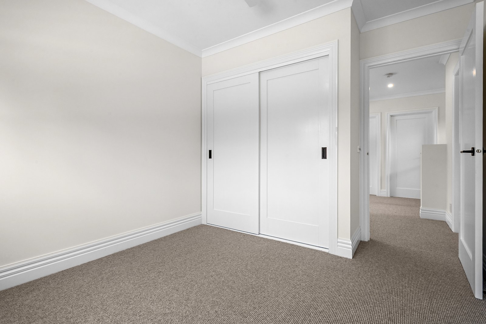 Real Estate and Property in 5F Urquhart Street, Woodend, VIC