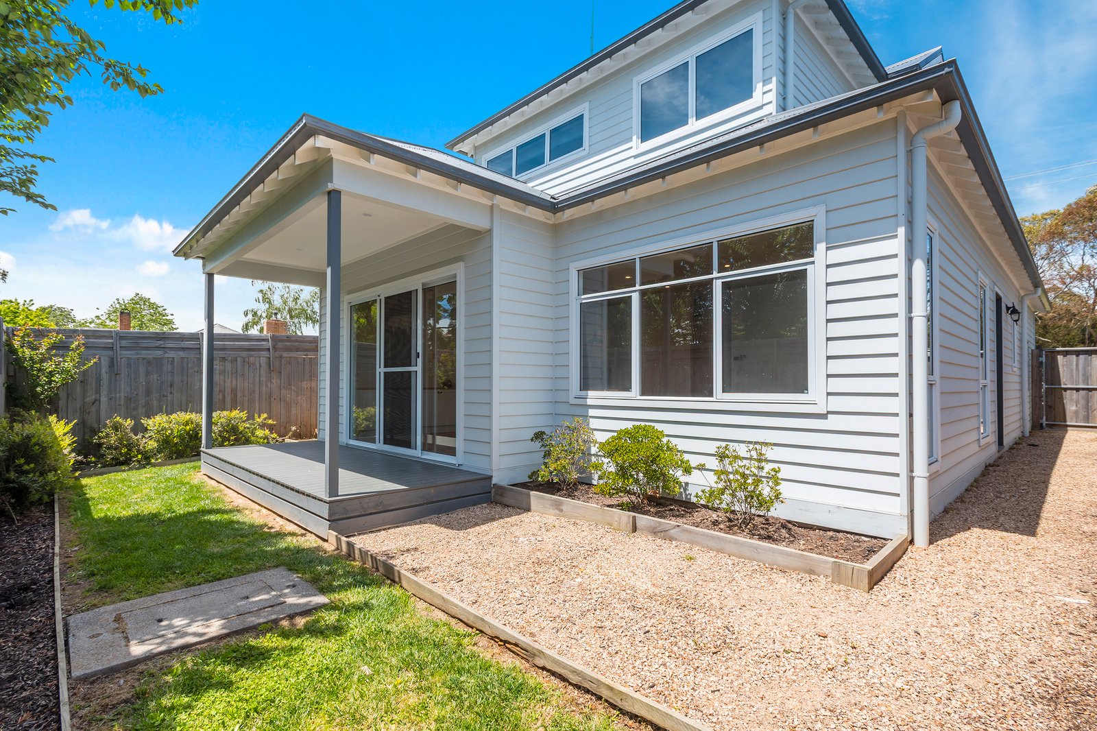 Real Estate and Property in 5F Urquhart Street, Woodend, VIC