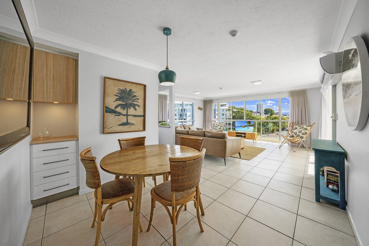 5F/52 Goodwin Terrace Burleigh Heads 8