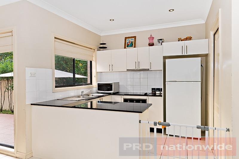 6 / 2A Lloyd Avenue YAGOONA 3
