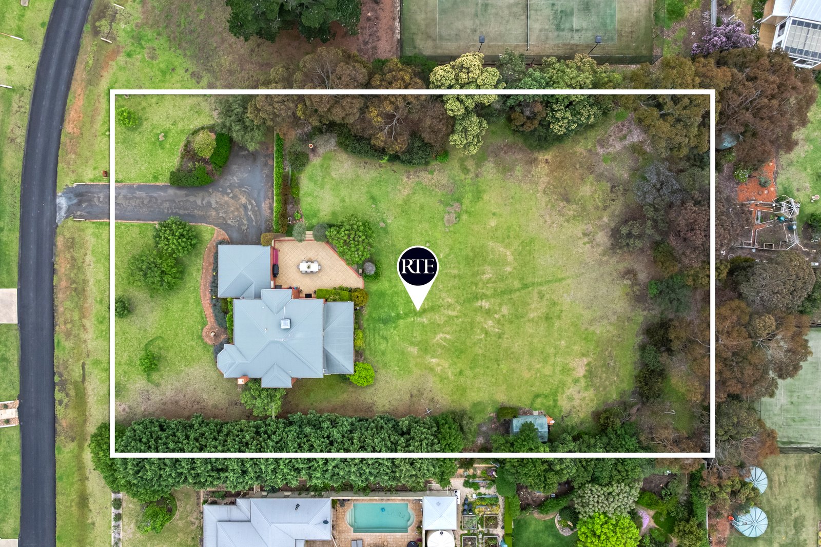 Real Estate and Property in 6-8 Charlemont Court, Ocean Grove, VIC