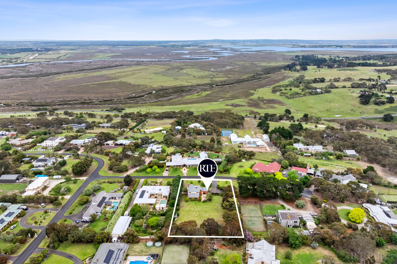 Real Estate and Property in 6-8 Charlemont Court, Ocean Grove, VIC