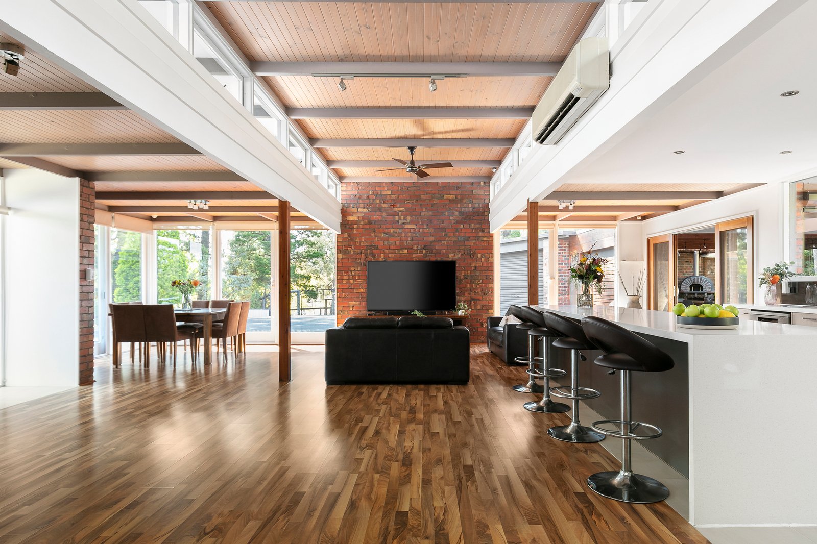 6-8 McEwan Road, Park Orchards, 3114