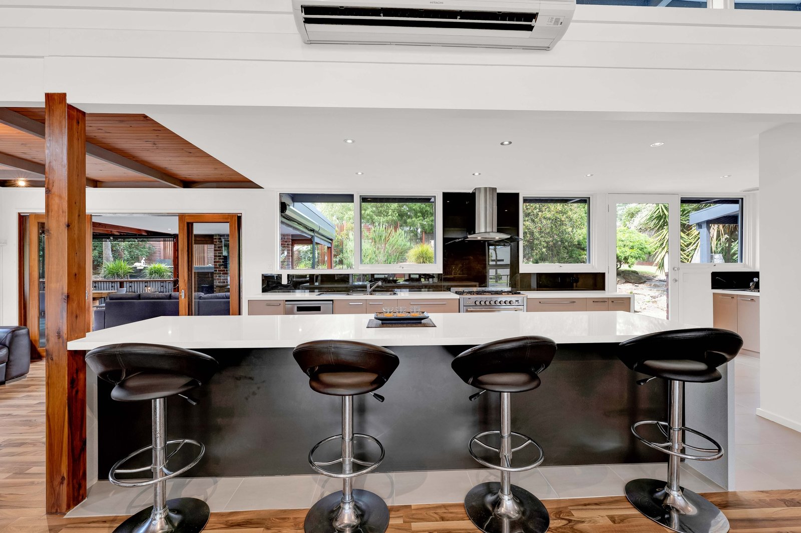 6-8 McEwan Road, Park Orchards, 3114