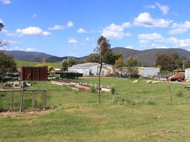 6-8 McMeekin Street TUMBARUMBA 5