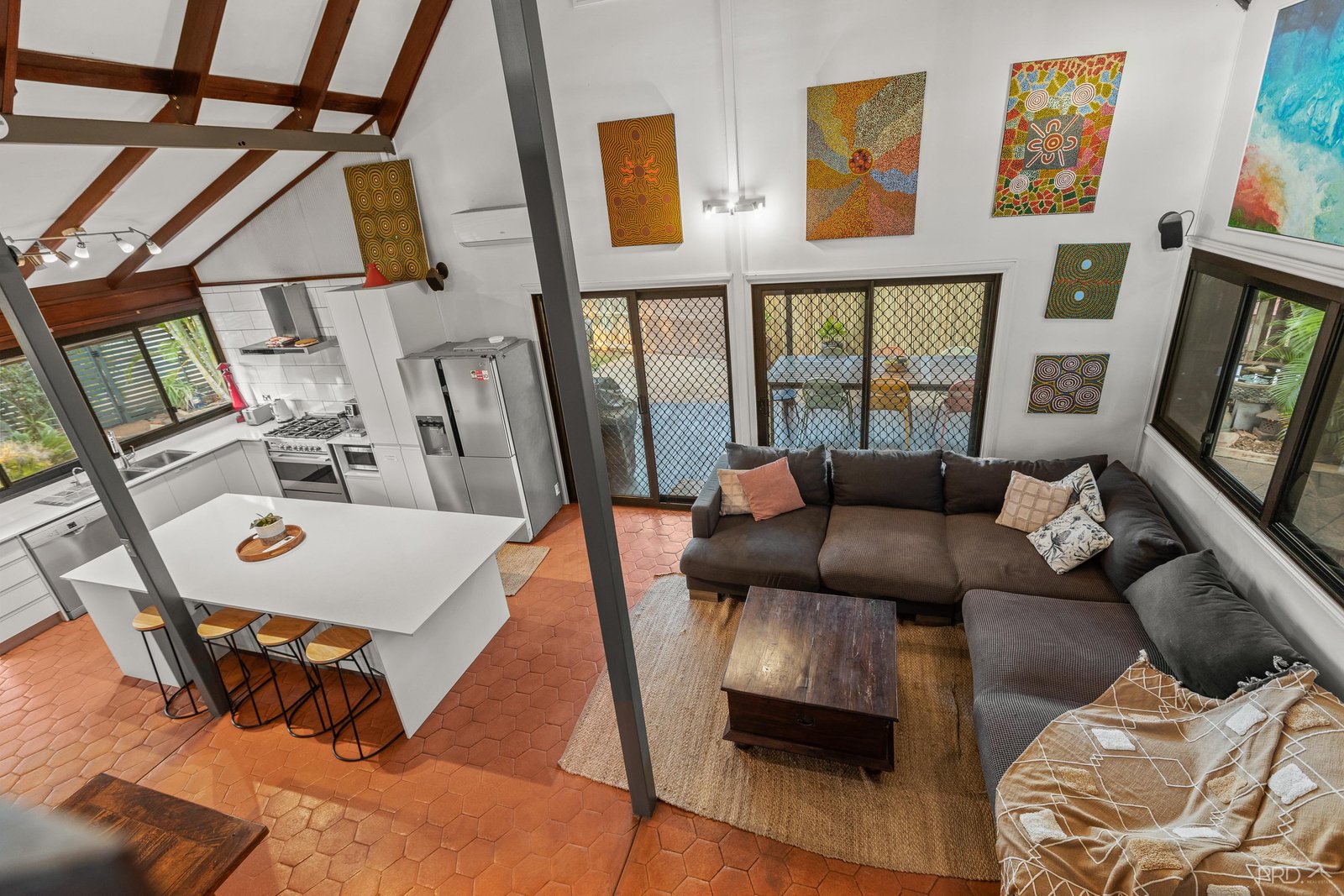 6 Aarons Drive CABLE BEACH 13