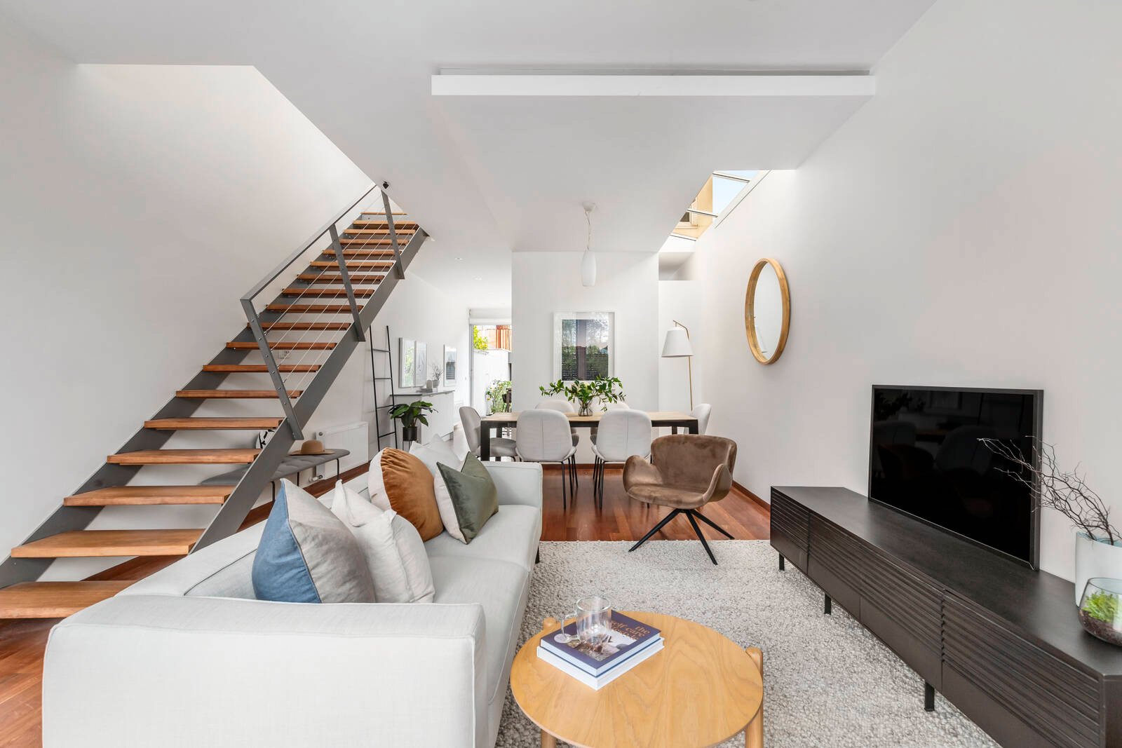 Real Estate and Property in 6 Aberdeen Road, Prahran, VIC