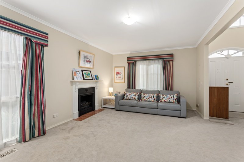 Gallery: 6 Acacia Place