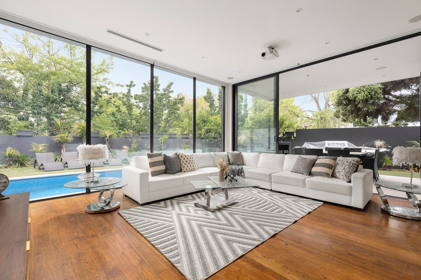 6 Agnes Avenue, Balwyn North, 3104