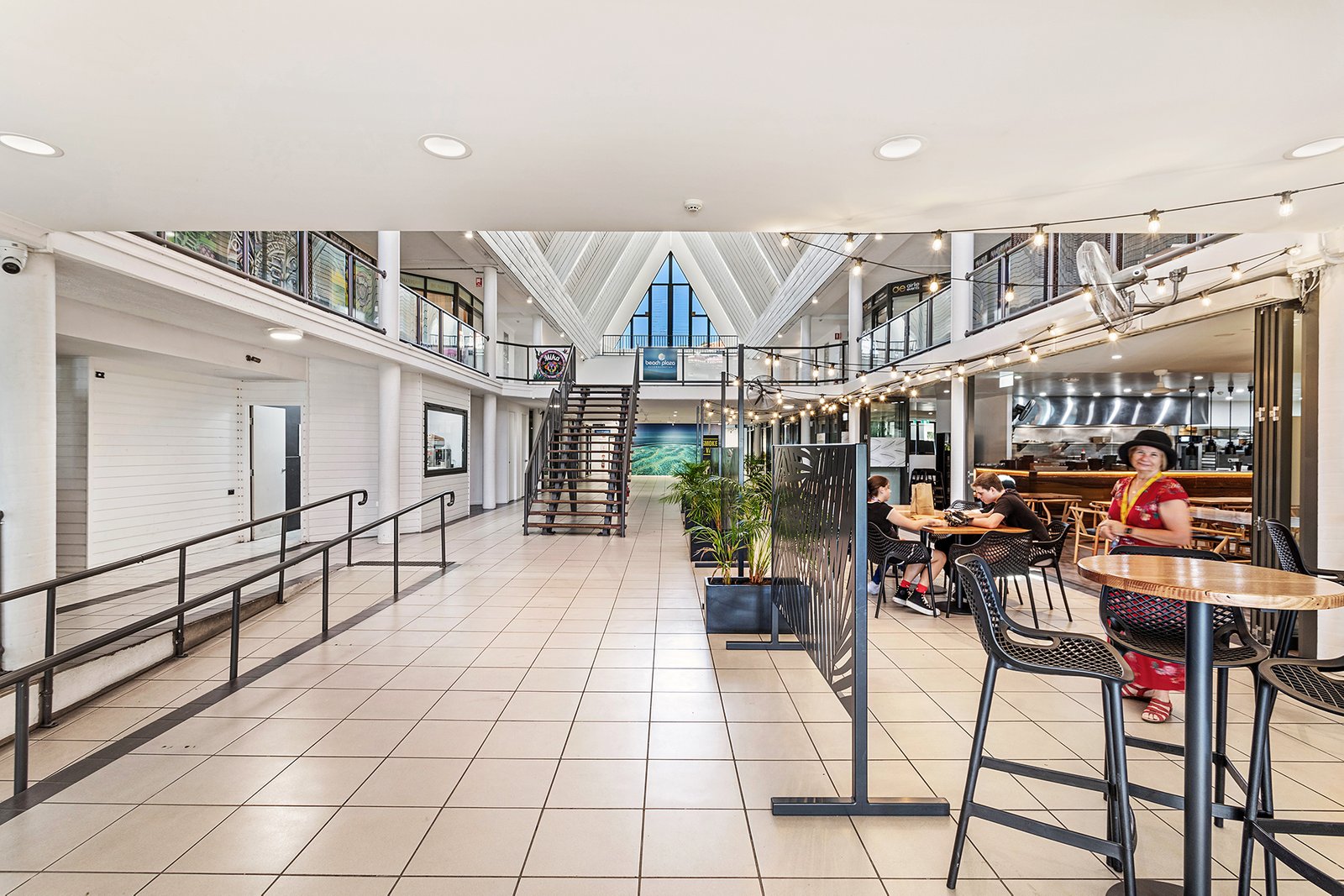 6 Airlie Esplanade AIRLIE BEACH 10