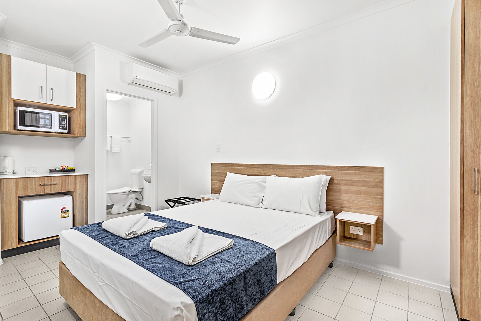 6 Airlie Esplanade AIRLIE BEACH 5