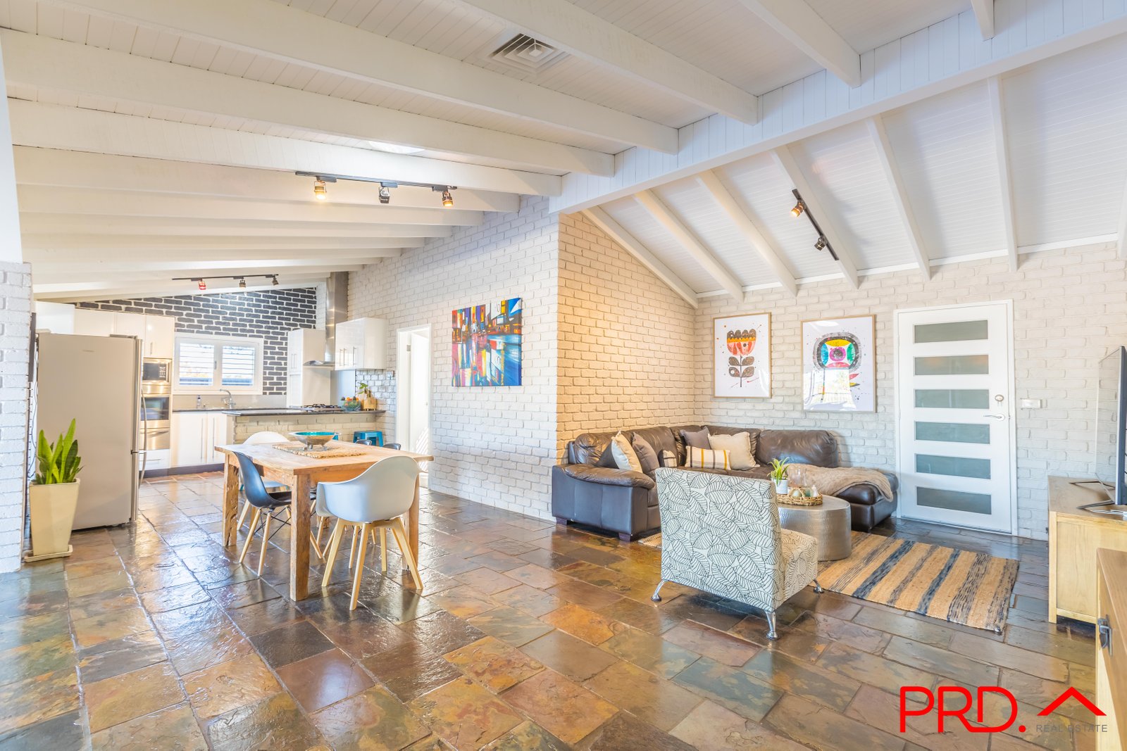 6 Alexis Street TAMWORTH 8