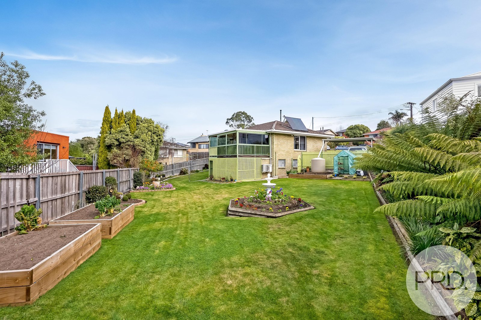 6 Alford Street HOWRAH 19