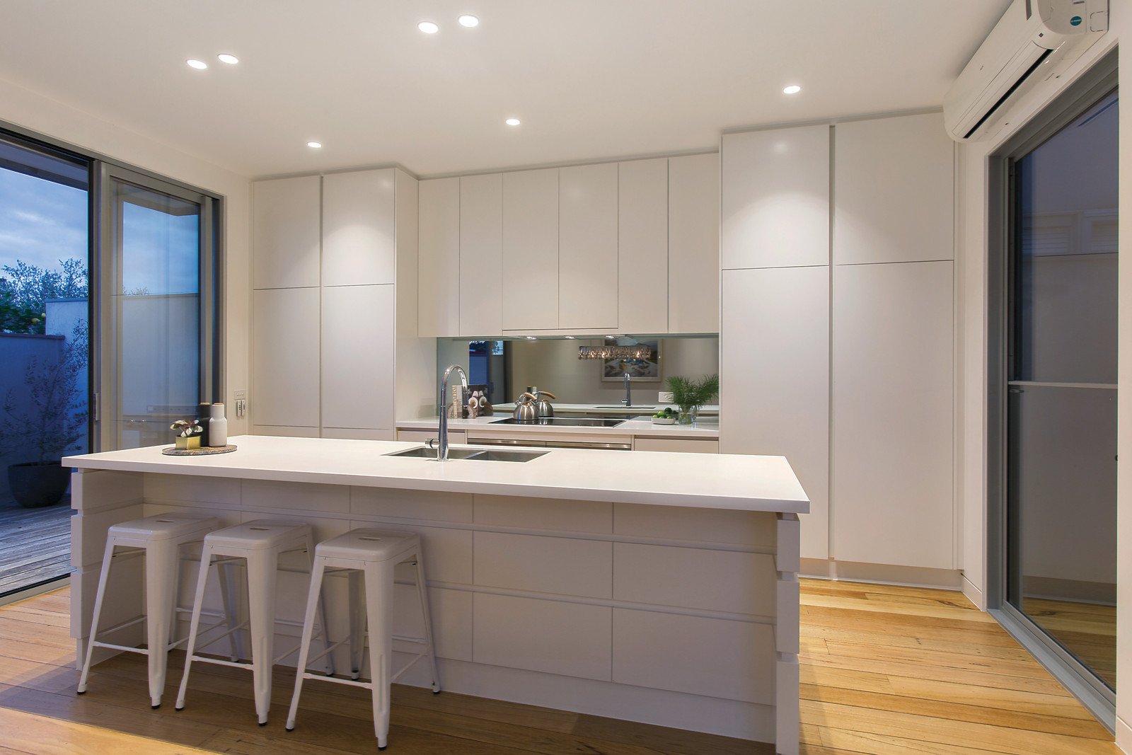 6 Allans Place, Richmond, VIC