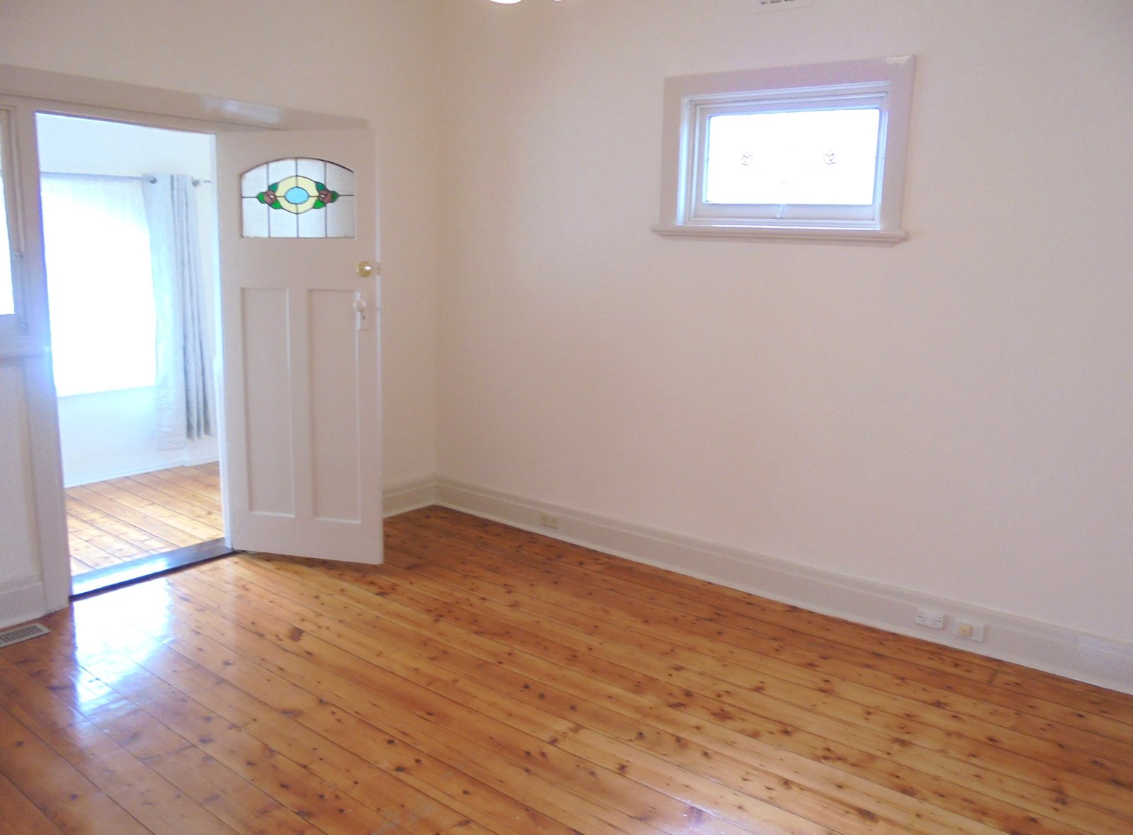 Gallery: 6 Allen Street